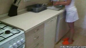 German MILF's secret sex tapes